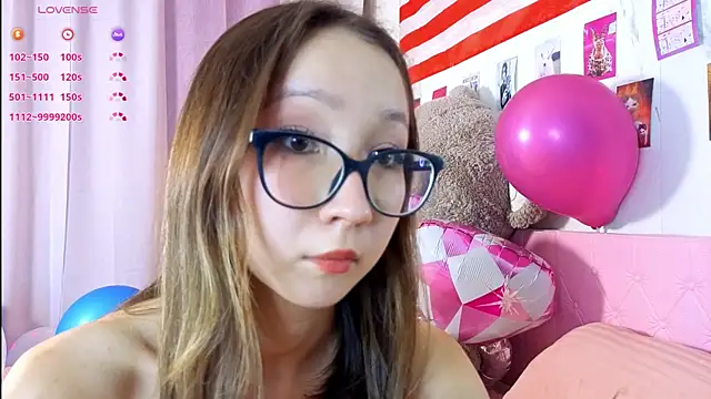 Karolinacreamm webcam