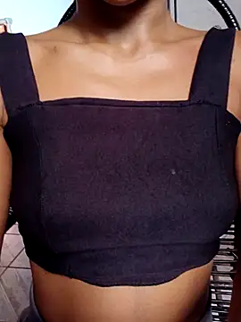 bela14 (F young) - Peladinha fodendo com dildo