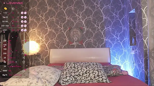MiaMiaMeow webcam