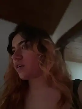 NikkiNix webcam