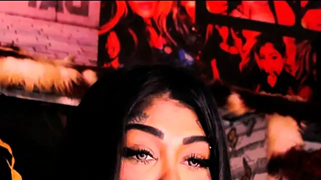 indian_dreamgirl webcam