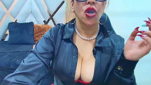 Anabella_Thompson webcam