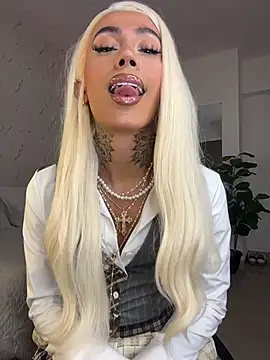 Watch miss_tatiana_ live on EroticFlix - High definition streams
