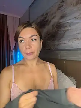 Mary_Kiitty webcam