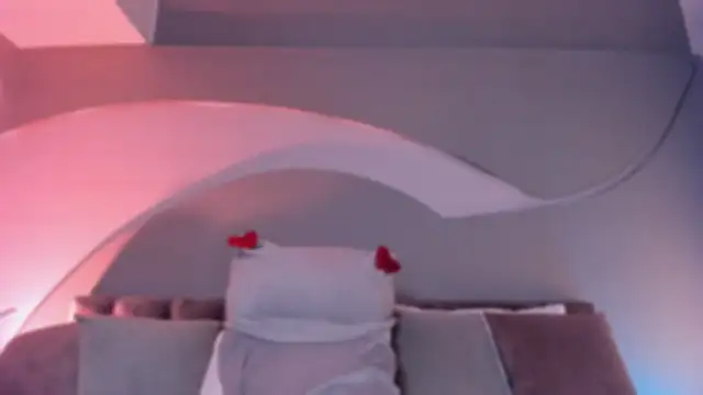 Nicolle_W webcam
