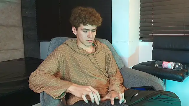 Tyler_Mcrey webcam