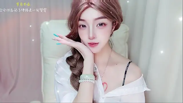 zizi-a live webcam show