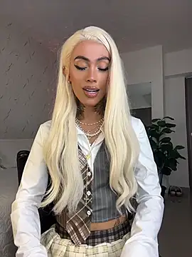 miss_tatiana_'s room