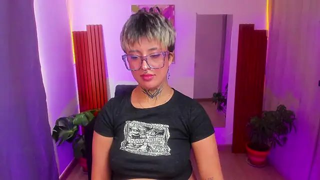 Rebeka-baker webcam