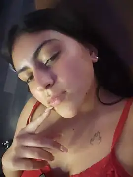 MishRaven live cam on StripChat
