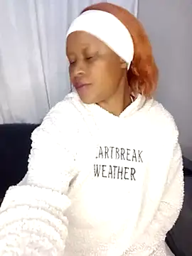 Submissivebitchxxx live webcam
