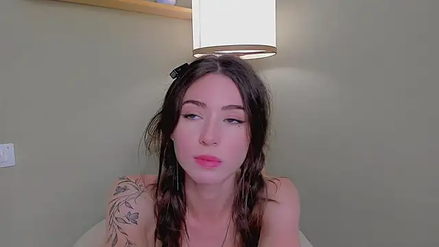 Cutie_Putie live webcam