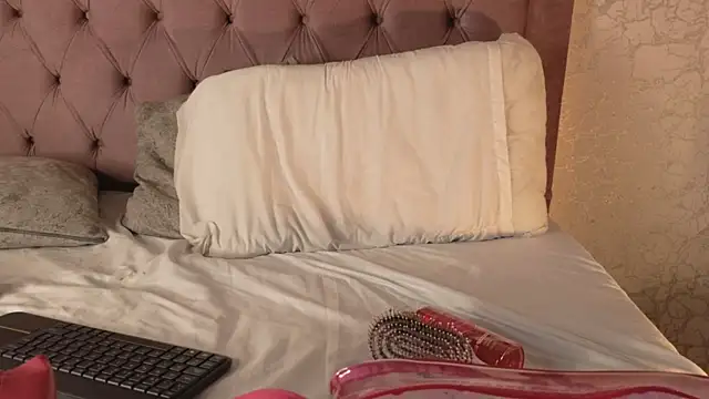 Nioki_'s live cam