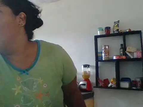 MiaBloom0 live cam on StripChat