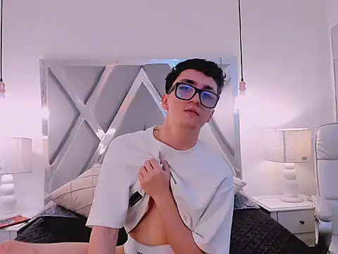 GaelDuke live sex cam