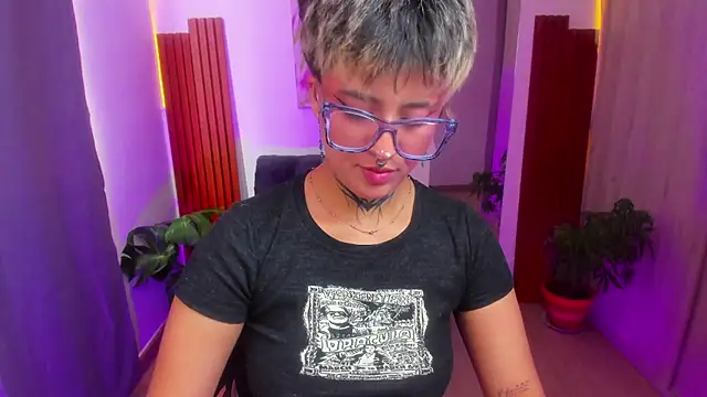 Rebeka-baker webcam