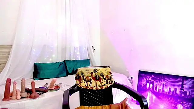 lilahSweet webcam