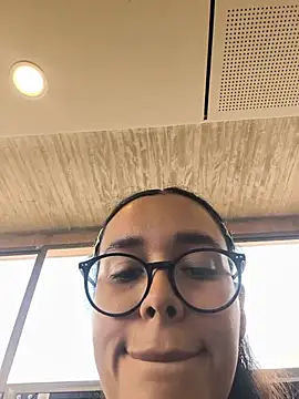Annya-sweet webcam