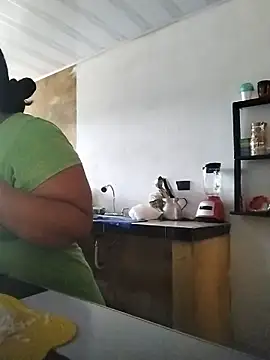 MiaBloom0 webcam