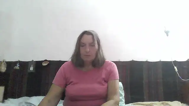 AnnaLive570 live cam on StripChat