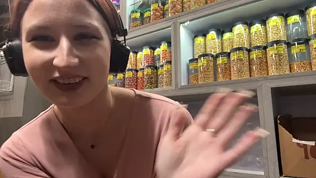 SuzanMoote live sex cam