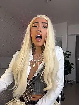 miss_tatiana_'s room