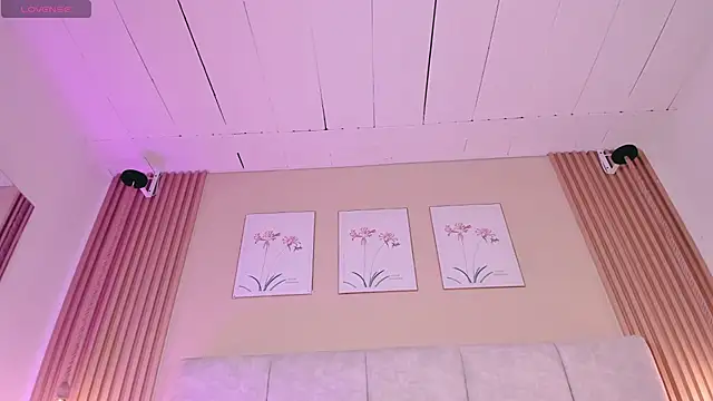 cherlyn_1 live cam on StripChat
