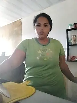 MiaBloom0 live cam on StripChat