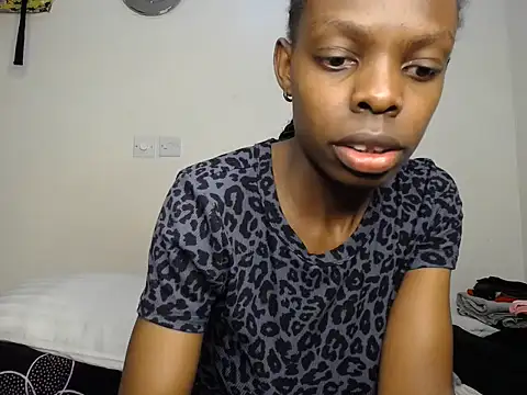 nastysoul_ (F young) - Get fully naked❤️