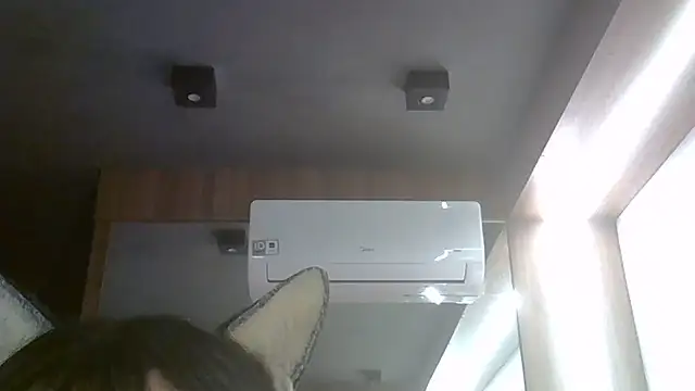 SkinnyKitten live cam