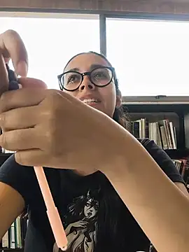 Annya-sweet webcam
