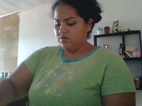 MiaBloom0 webcam