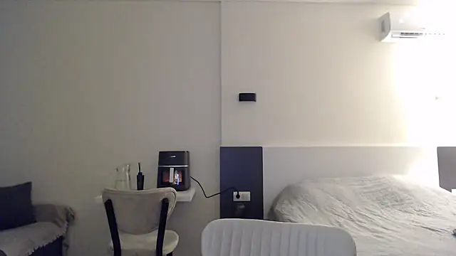 johny_sins_with_hair_ live cam on StripChat