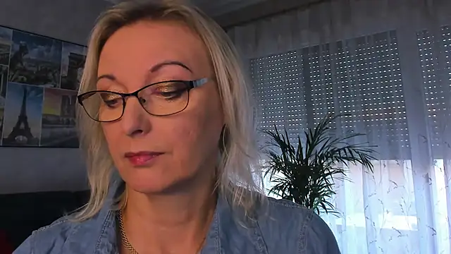 vanessa_chat live cam on StripChat