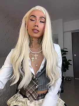 miss_tatiana_'s room