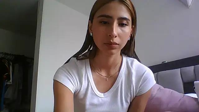 Ameellie Live Webcam on Stripchat