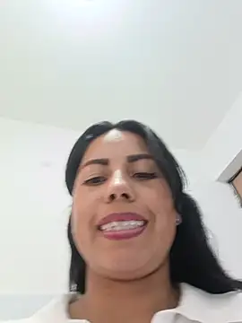 _andrea30 live cam