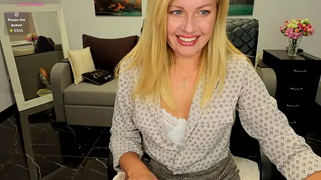 Mira_Whites live webcam show