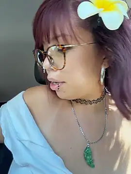 moan4mona live webcam show