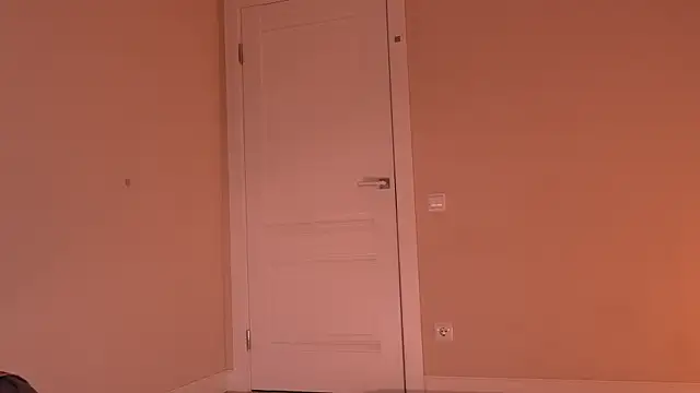 Miablueye live webcam show