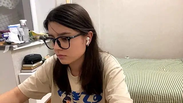 SaintMari live webcam show