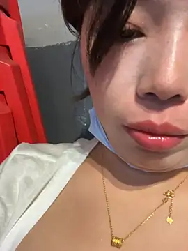milkwine live webcam show