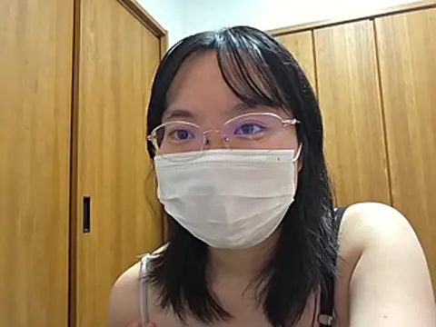 momonga_ichigo live webcam show