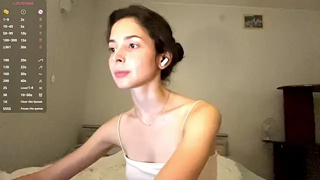 ZulaElden live webcam show