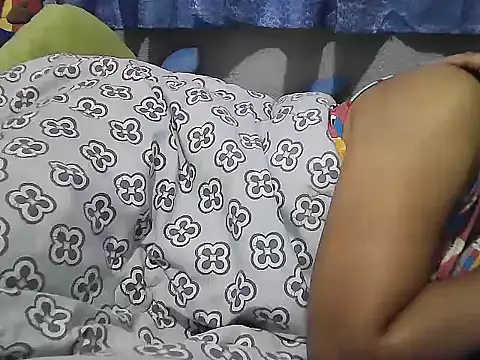 leamorena (F young) - hi ;)
