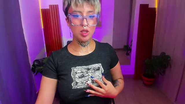 Rebeka-baker webcam