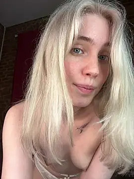 LovelyMiu webcam