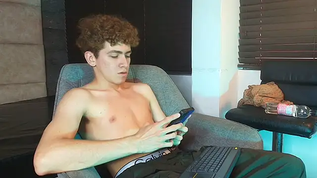 Tyler_Mcrey webcam