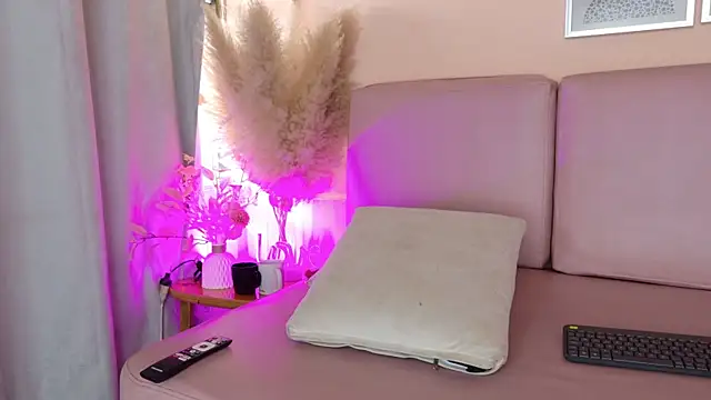 Emmy_And_Luna webcam