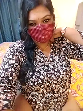 Cutee_Amrita live sex cam